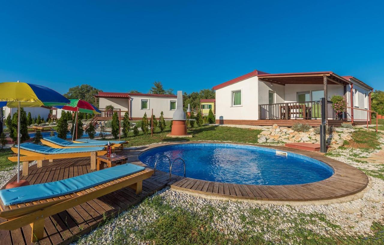Holiday Park Village Jelovci Kringa Екстериор снимка