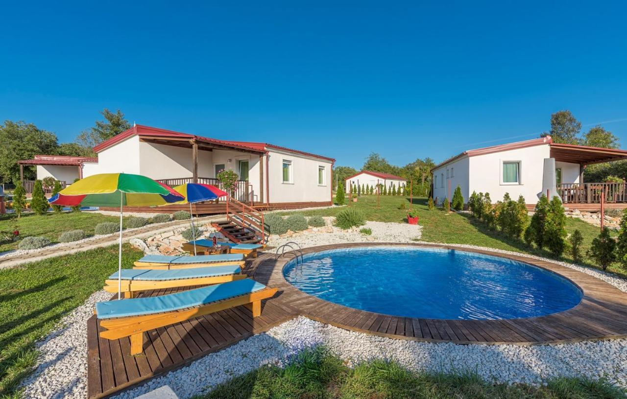 Holiday Park Village Jelovci Kringa Екстериор снимка