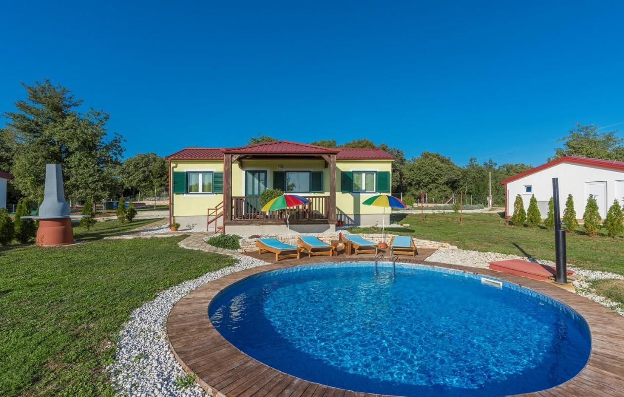 Holiday Park Village Jelovci Kringa Екстериор снимка