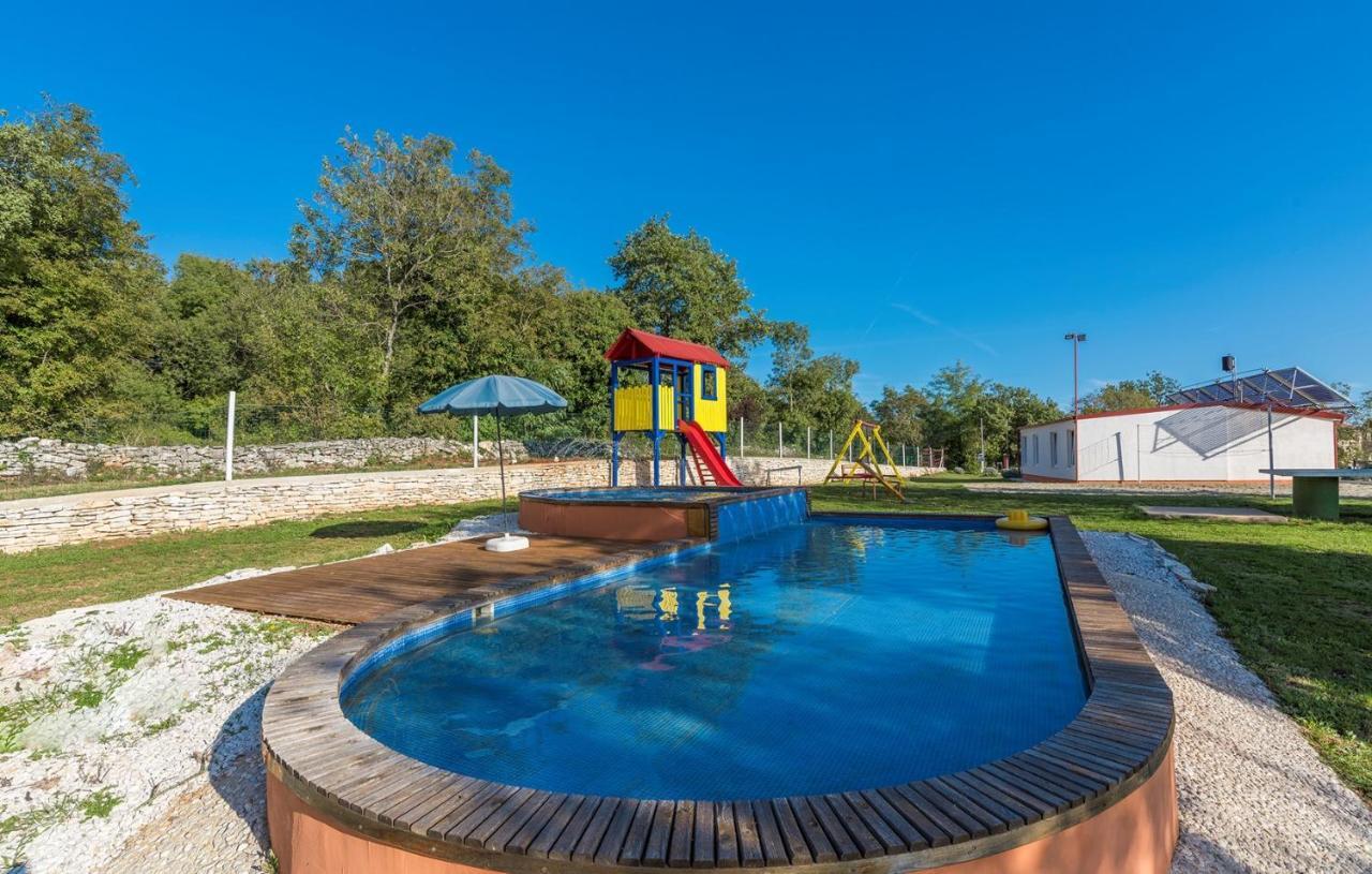 Holiday Park Village Jelovci Kringa Екстериор снимка