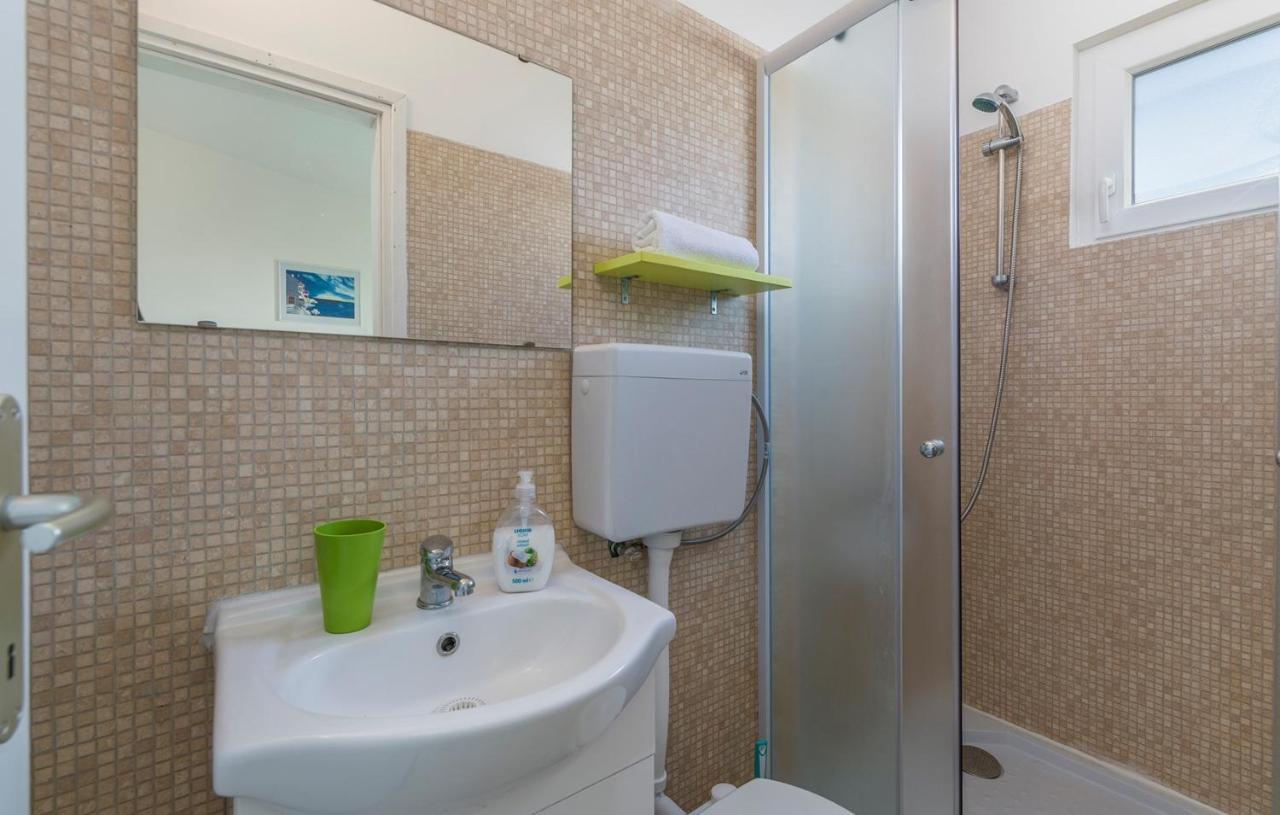Holiday Park Village Jelovci Kringa Екстериор снимка