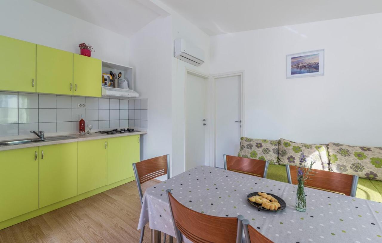 Holiday Park Village Jelovci Kringa Екстериор снимка
